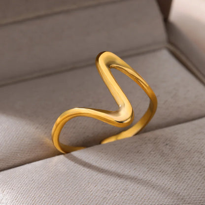 Geometric Waves Ring