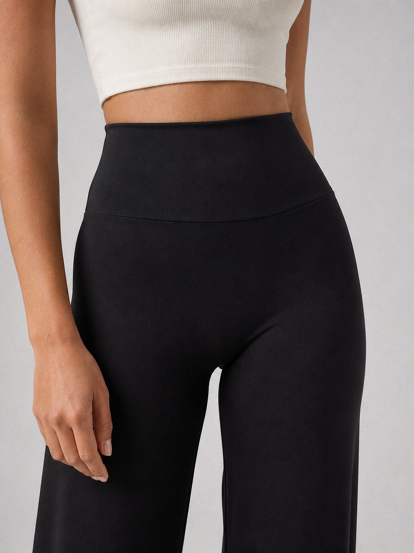Boulevard Flare Pants in Black, high waistband and seamless front detail